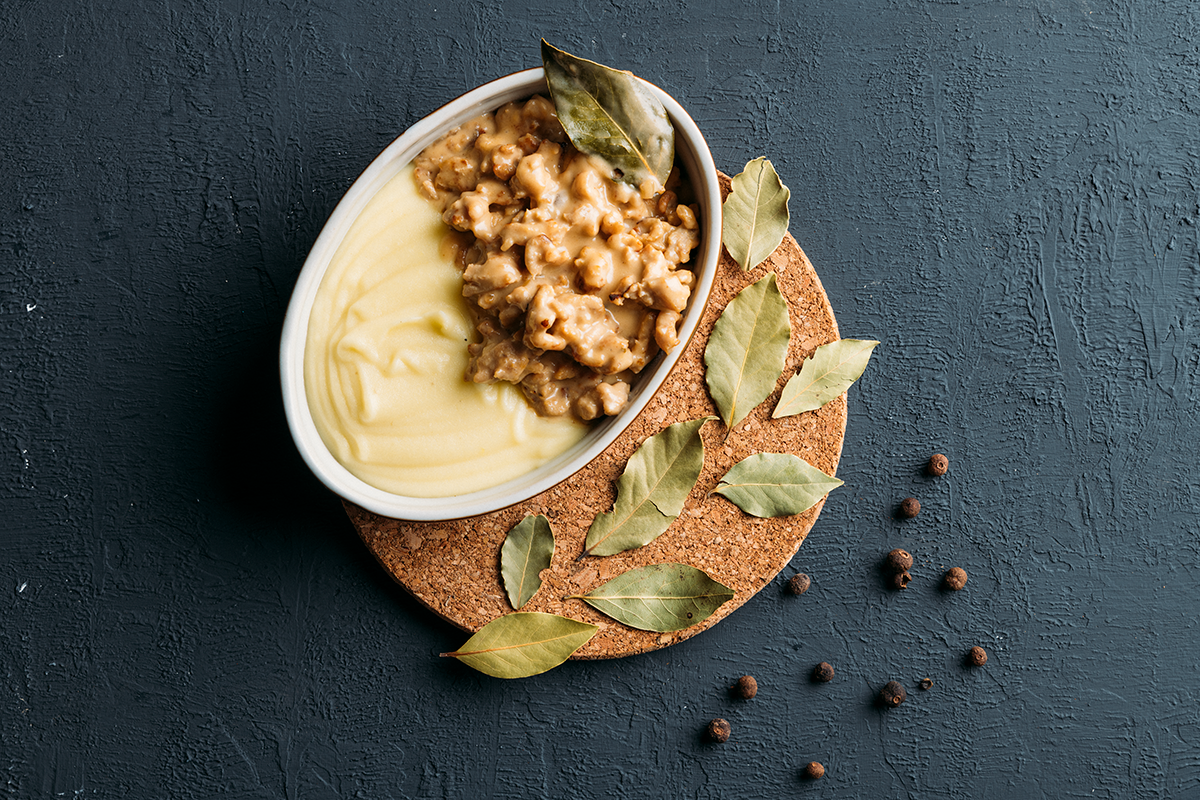 Kermainen jauhelihakastike-1