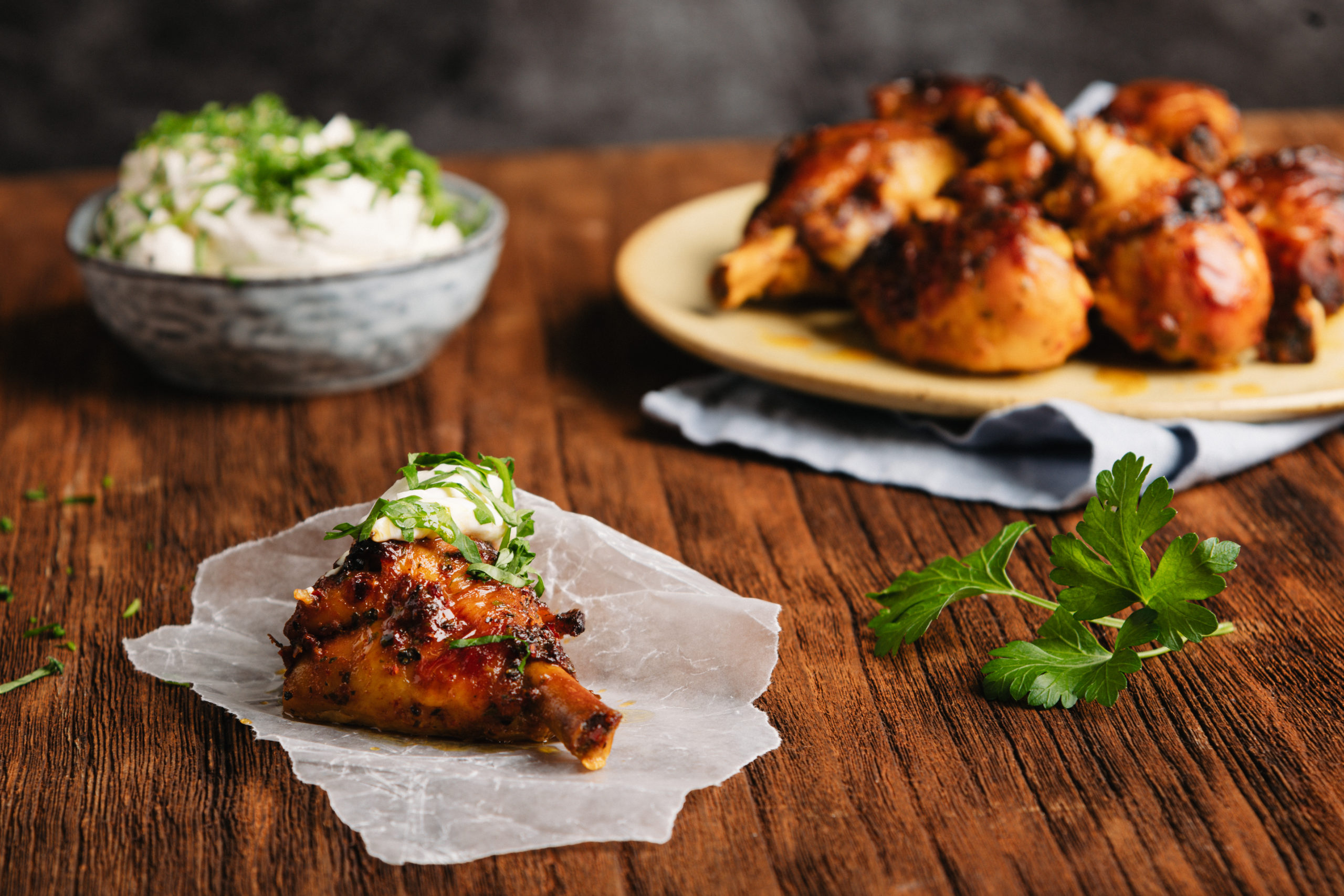 Kuohkea_vuohenjuustokastike_kanatikkareille_3