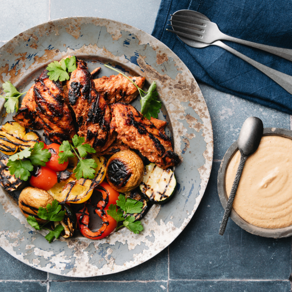 Grillattua kanaa ja Dakwa-kastiketta