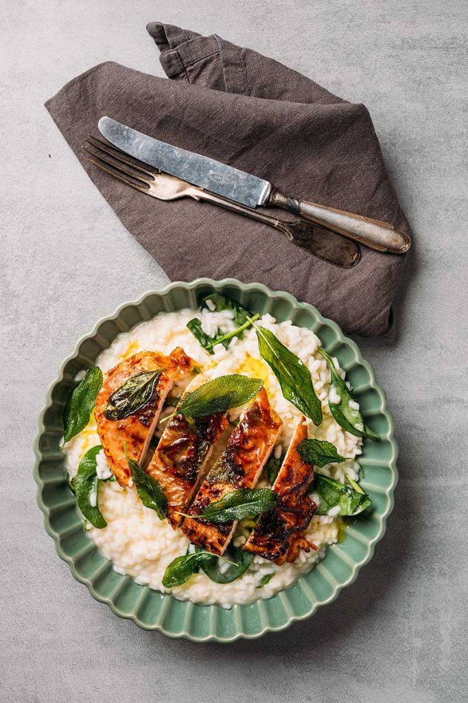 Kanasaltimbocca ja pinaattirisotto