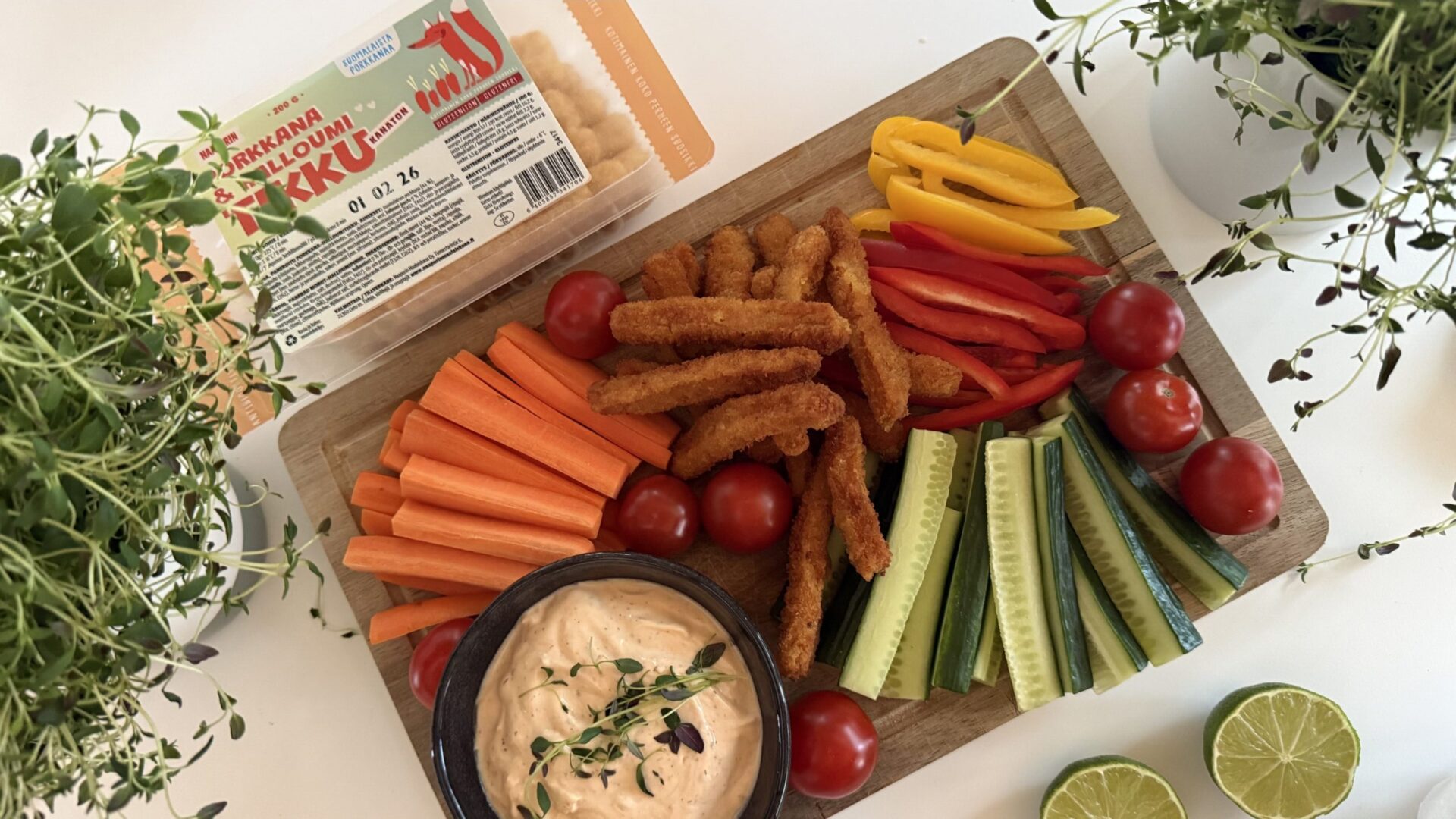 Naapurin Porkkana-Halloumitikku